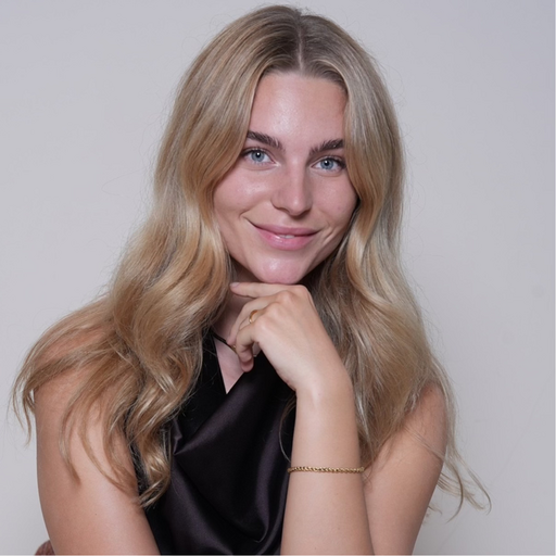 Nina, Creative Strategist & coach at The Remote Club
